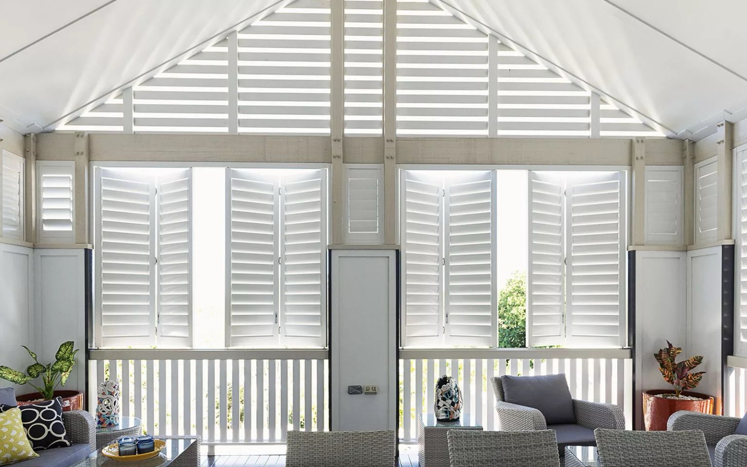 shaped shutters to ceiling