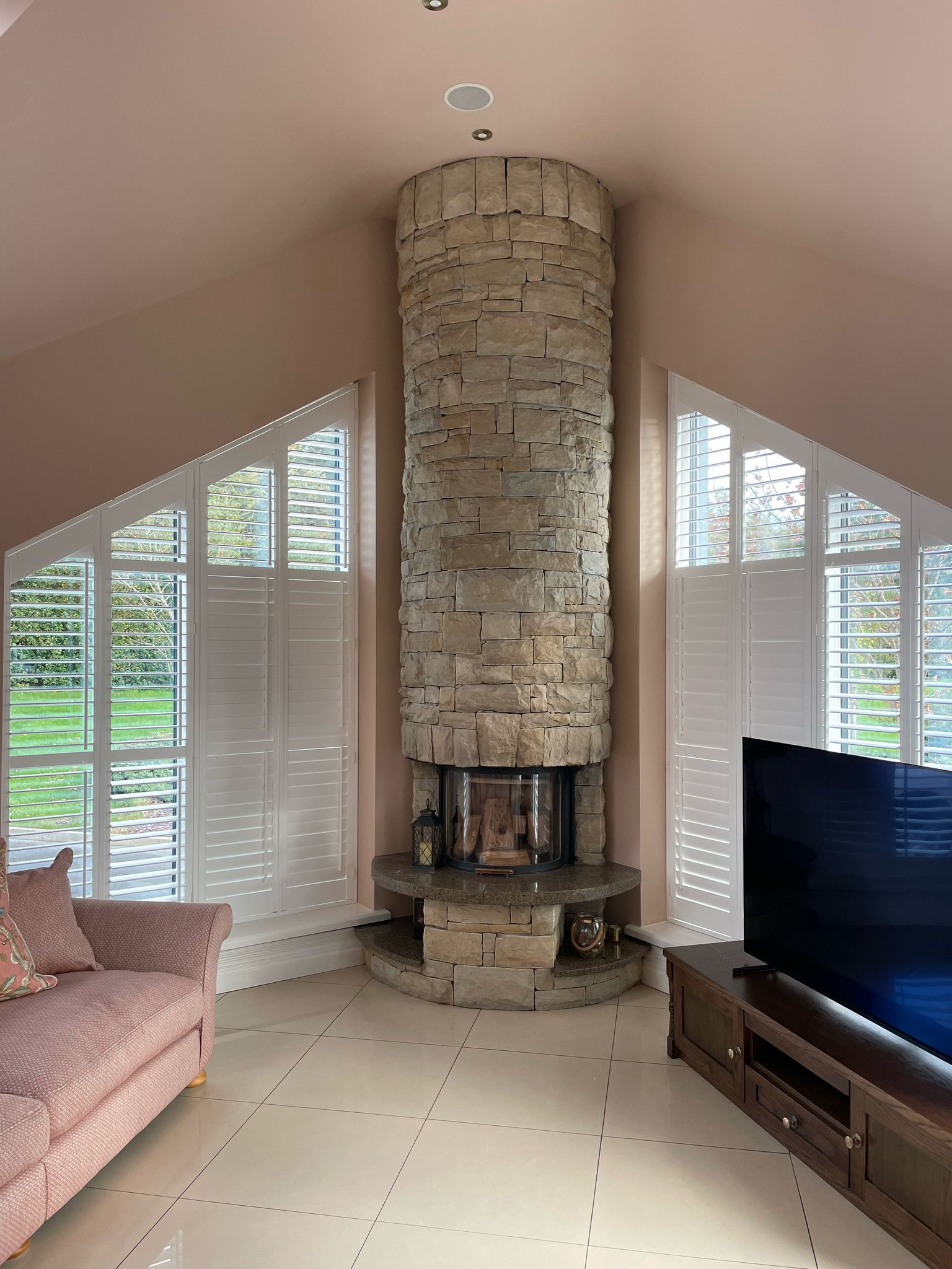 shaped upwards shutters