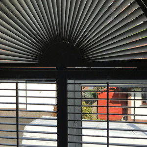 complex top shutter implemented